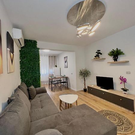 Pine Apartment Тирана Экстерьер фото