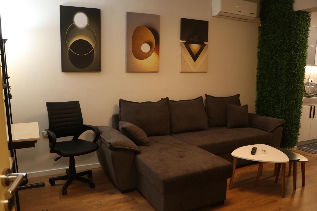 Pine Apartment Тирана Экстерьер фото