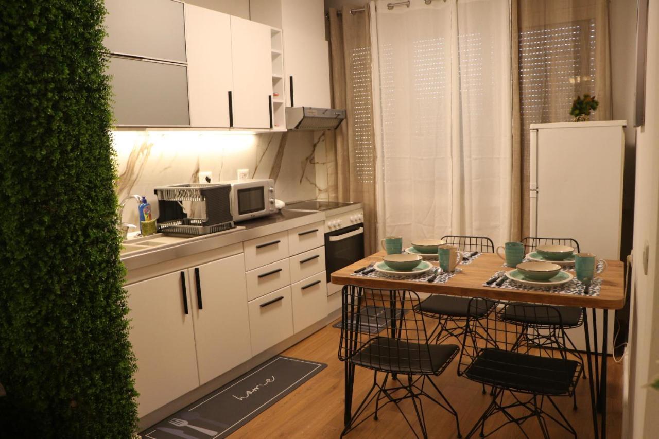 Pine Apartment Тирана Экстерьер фото