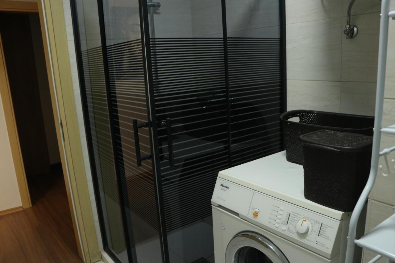 Pine Apartment Тирана Экстерьер фото